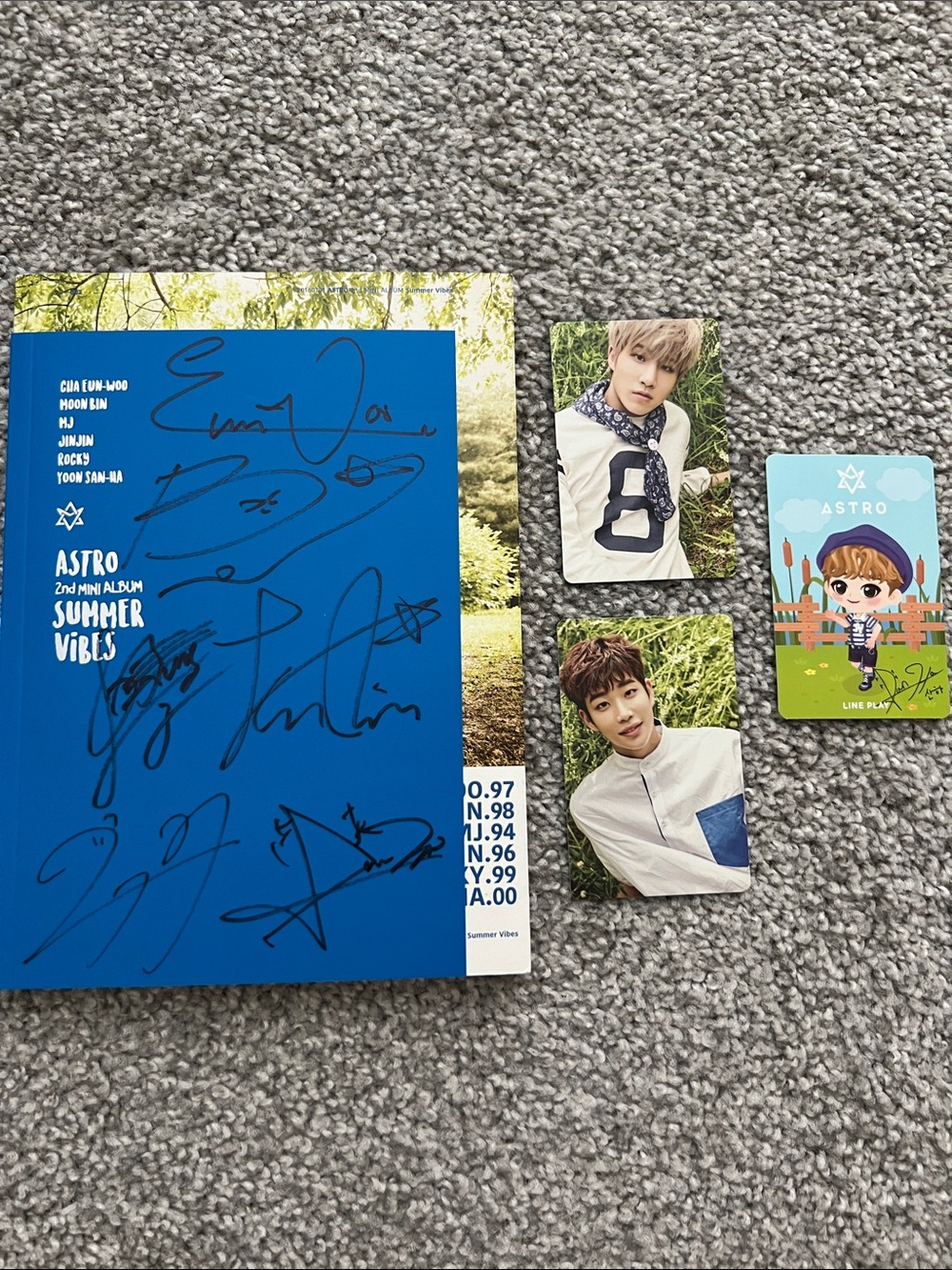 ASTRO SIGNED KPOP ALBUM